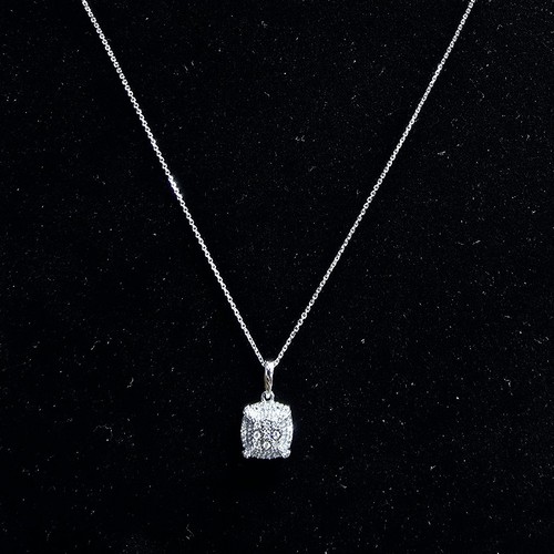 pendant gold 18k (2.9)gr (0.07)crt Diamond VVS/FG L.G.D