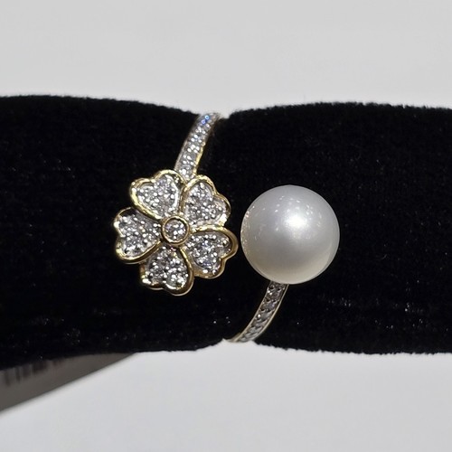ring gold 18k (4.81)gr (0.25)crt Diamond VVS/FG L.G.D