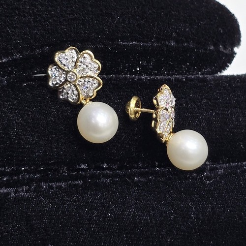Earings gold 18k (5.57)gr (0.39)crt Diamond VVS/FG L.G.D