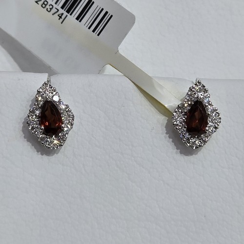 Earings Diamond 18k(2.09)gr (0.15)crt (VVS-FG) L.G.D
