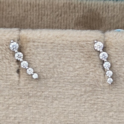 Earings Gold 18k(0.97)gr Diamond (0.20)crt VVS/EF L.G.D