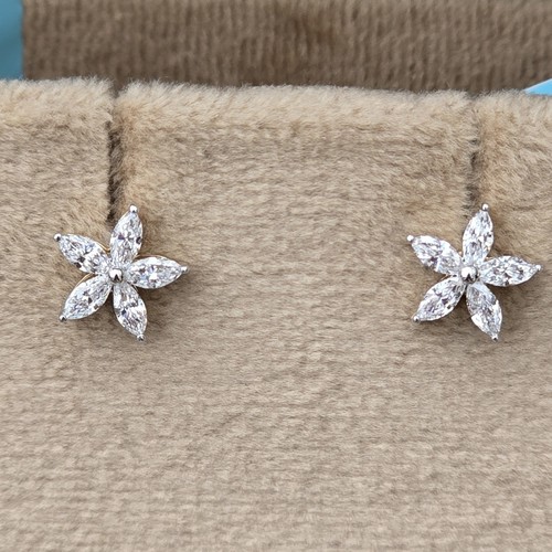 Earings Gold 18k(1.26)gr Diamond (0.41)crt VVS/EF L.G.D