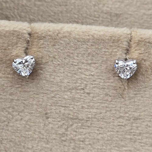 Earings Gold 18k(0.9)gr Diamond (0.50)crt VVS/EF L.G.D