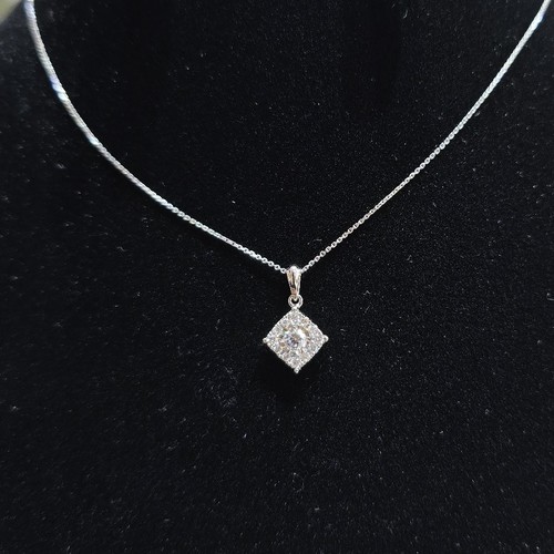 pendant gold 18k (1.8)gr (0.3)crt Diamond VVS/FG L.G.D