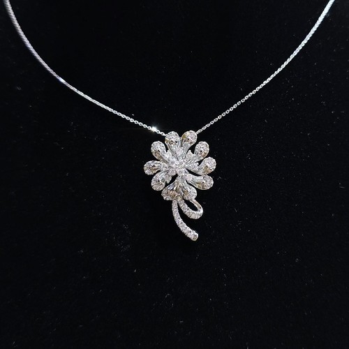 pendant gold 18k (3.9)gr (0.34)crt Diamond VVS/FG L.G.D