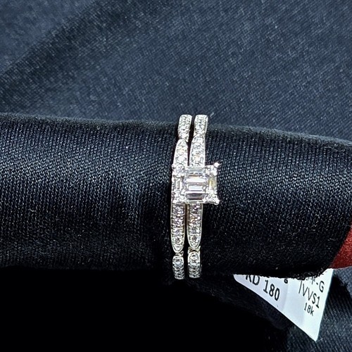 Twins Diamond (18k) weight (2.95)gr (0.3)crt (VVS-FG)L.G.D