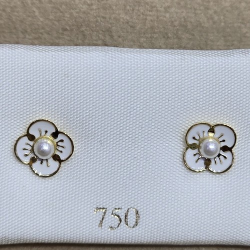 Earings Gold (18k) weight (0.4-0.7)gr safety Lock per piece