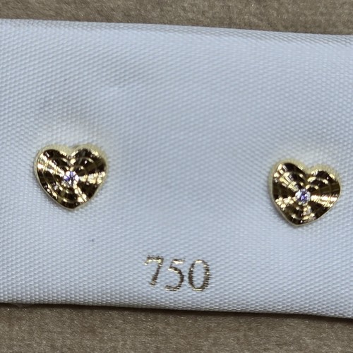 Earings Gold (18k) weight (0.4-0.7)gr safety Lock per piece