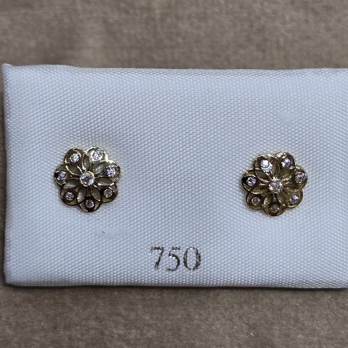 Earings Gold (18k) weight (0.4-0.7)gr safety Lock per piece