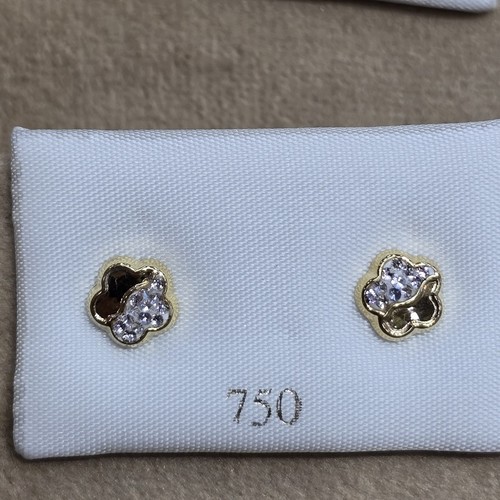 Earings Gold (18k) weight (0.4-0.7)gr safety Lock per piece