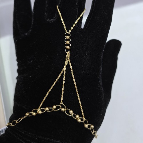 Hand chain gold (18k) weight (2.13)gr