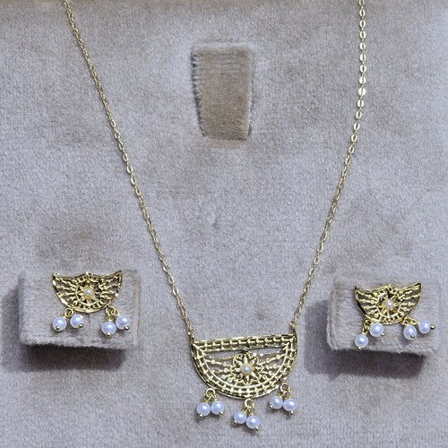 Hlaf set Gold (21k) weight(3.05)gr Length(40cm)