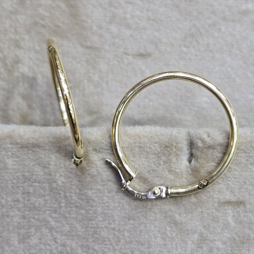 Weight(1.01)gr Size(18)mm تراچي ذهب عيار ١٨