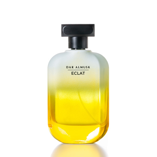 ECLAT - Top notes are green leaves and bergamot. Heart notes are caramel and patchouli. 
 Capacity: 100 ml