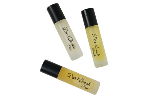 Signature Musk - ثلاثة عطور مختارة بعناية، تم تطويرها بنسخة “مسك” ناعمة تدوم طويلاً، لتعكس نقاء العطر بروح أكثر دفئاً وأناقةالحجم 10 ملي
