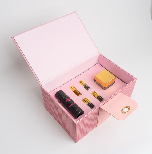 Pink collection - مجموعه عطريه ساحره بأناقتها.. &nbsp;BODY OIL 50 ml SILKY CREAM Misk collection 4 pcs