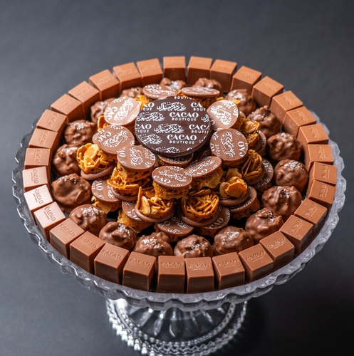 EID TRAY 6 - One kilo Hazelnut , salted pecan and almond