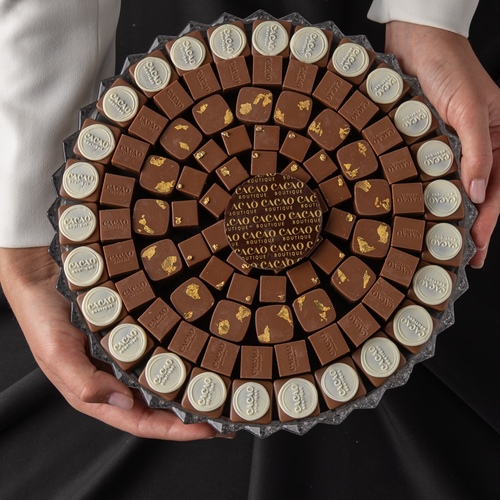 crunchy tray - كرنشي بستاشيو ، هيزلنت ويفر وجندويا