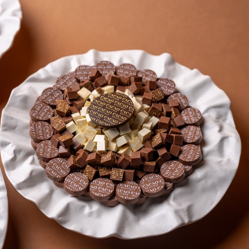 S Tray - 850 جرام&nbsp; ميني كاكاو&nbsp; ميني وايت شوكليت&nbsp; كرنشي جندويا&nbsp;اكثر من ٩٠ حبة كاكاو