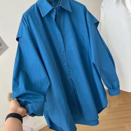 blue shirt