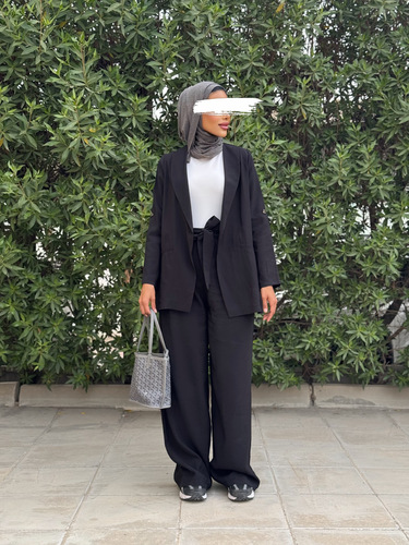قطعتين اسود