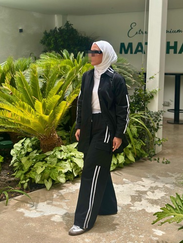 قطعتين اسود