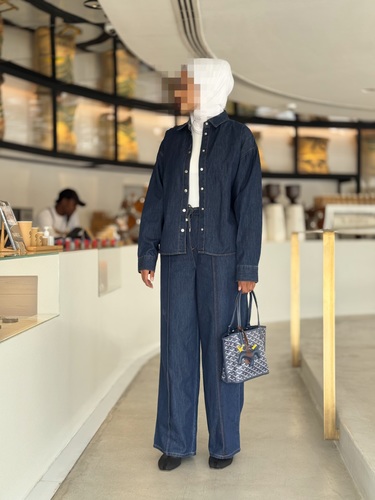 Two pieces jeans