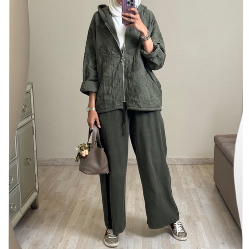 قطعتين زيتي