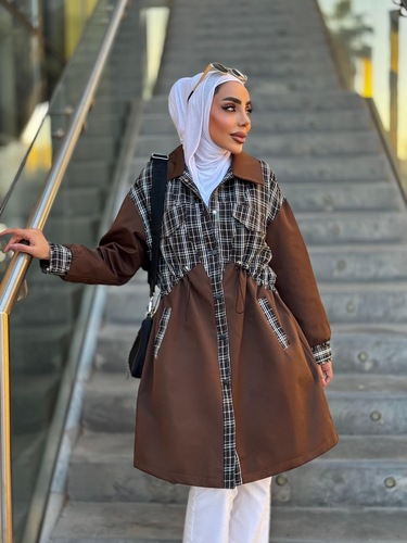 جاكيت بني مبكر