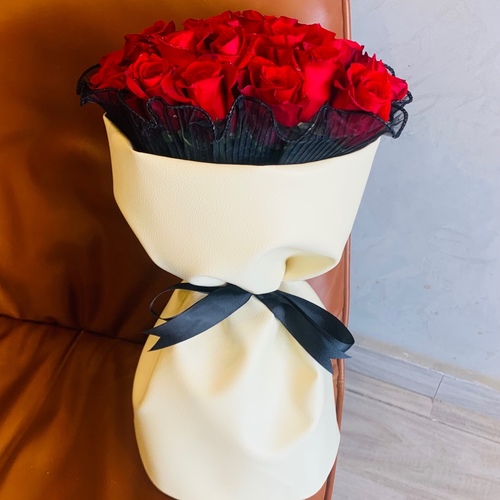 Red Rose 25 pcs leather Bouquet