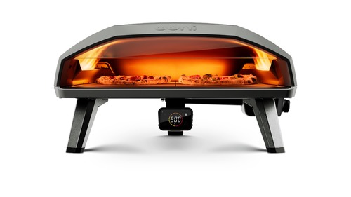 Koda 2 Max - A 24” cooking area lets you cook two 12” pizzas or three 10” pizzas simultaneously Two independently controlled temperature zones enable ultimate cooking versatility A spacious 24-inch cooking area plus ample oven height offers plenty of room for culinary creativity Two independently controlled gas burners produce unique tapered flames for efficient, even cooking Ooni G2 Gas Technology™ delivers even heat across the oven for one-turn pizza cooking and maximum ease of use Digital temperature hub provides instant oven temperature readings directly to your phone so you know exactly when to launch your pizzas or remove your roasting meats. Includes two digital food temperature probes For the first time ever, use Ooni Connect™ to sync your oven with the app for smart cooking Cooks pizza in as little as 60 seconds Reaches a top temperature of 950 °F/500 °C Ready to cook in 30 minutes (at 750 °F/400 °C)Propane (Tank) cannot be converted to use with natural gas