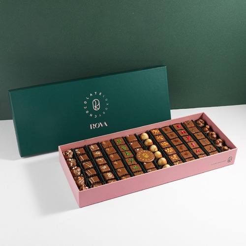 Chocolate Rova ii - (70 Pieces)Hazelnuts & Jendoya Macaron & Jendoya Raspberry & Cappuccino Crunchy & Kinder Crunchy & Lotus & Caramel & Pistachio & Cheesecake Lotus & Sesame Pralin & Apricot & Pecan Turtle