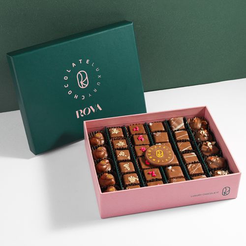 Chocolate Rova iii - (34 Pieces)Hazelnuts & Jendoya Raspberry & Caramel & Sesame Pralin & Apricot & Pecan Turtle