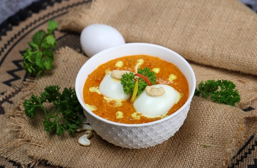 EGG CURRY - EGG ,CURRY SAUCE,CREAMC,COCONUT MILK