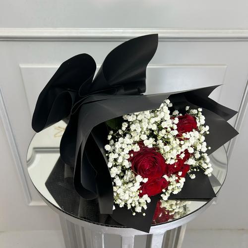 Hand Bouquet Offer 11