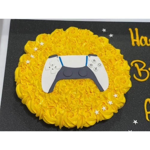 PS5 controller Yellow background - Mini cupcakes

Please keep your writing that you want on the board in the box below