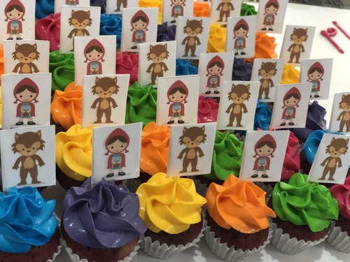 red ridding hood flags - mini Cupcakes Please keep your writing that you want on the board in the box below