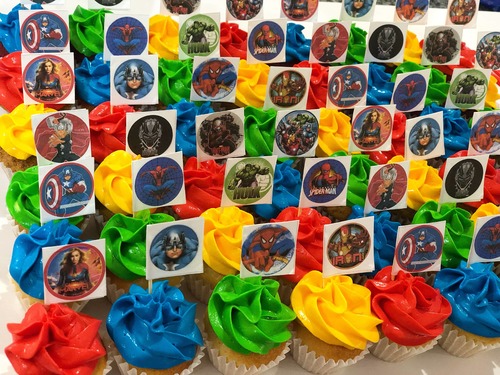 Avengers Flags - mini cupcakes Please keep your writing that you want on the board in the box below