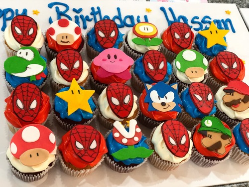 supermario + Spiderman - big cupcakes Please keep your writing that you want on the board in the box below