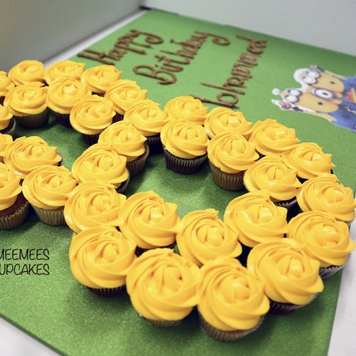 minions on board number - 3 dozens mini cupcakes Please keep your writing that you want on the board in the box below