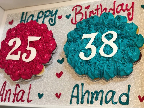 2 numbers - 4 Dozens mini cupcakes Please write in the box below the number & names for each color Please keep your writing that you want on the board in the box below