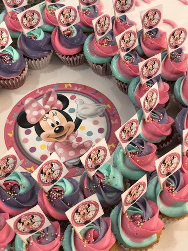 pink Minnie Mouse Flags -picture - 3 Dozens mini cupcakes Please keep your writing that you want on the board in the box below