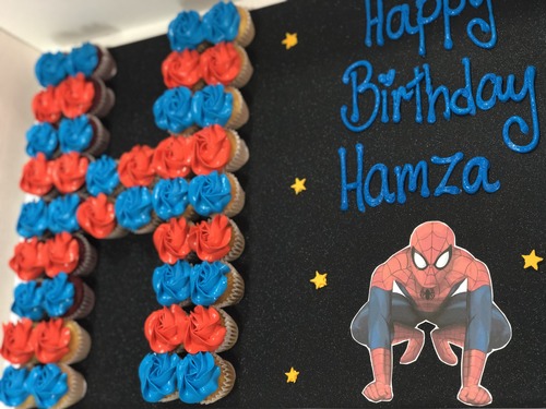 Spiderman letter - 3 Dozens mini cupcakes Please keep your writing that you want on the board in the box below