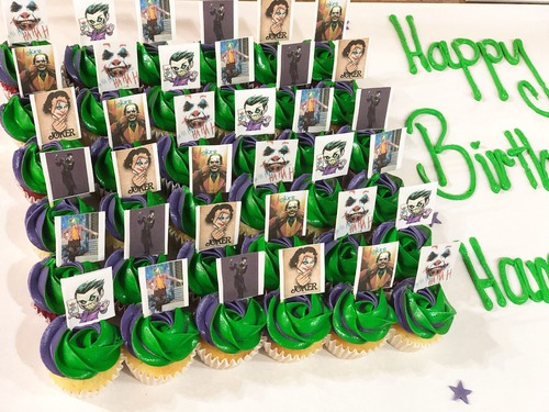 Joker Flags - mini cupcakes Please keep your writing that you want on the board in the box below