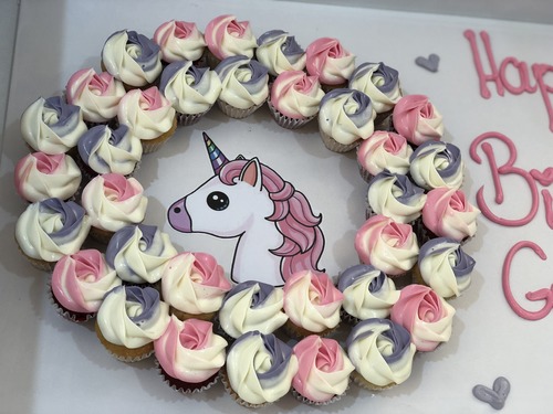 unicorn - 3 Dozens mini cupcakes Please keep your writing that you want on the board in the box below