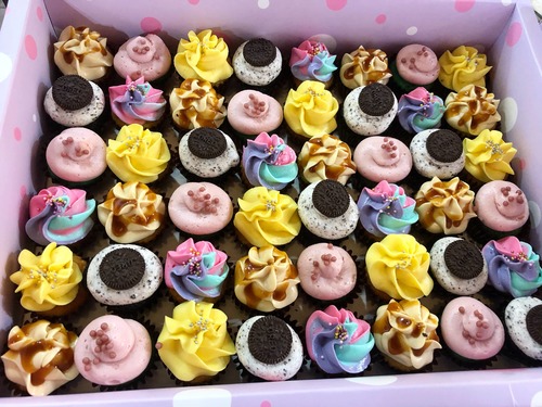 mix mini box - mini cupcakes