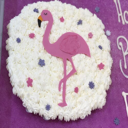 Flamingo - mini cupcakes Please keep your writing that you want on the board in the box below