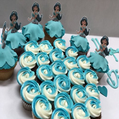 Princess Jasmine - Big cupcakes + mini cupcakes Please keep your writing that you want on the board in the box below