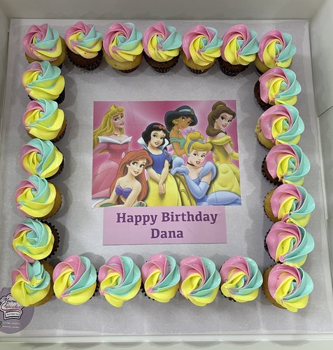 Disney Princess - 2 Dozens mini cupcakes Please keep your writing that you want on the board in the box below