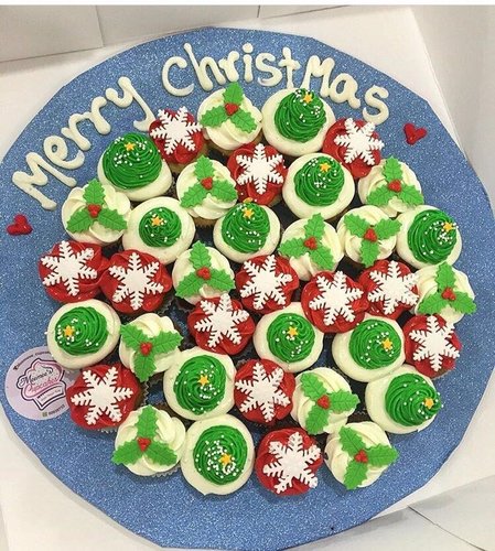 Christmas - mini cupcakes Please keep your writing that you want on the board in the box below